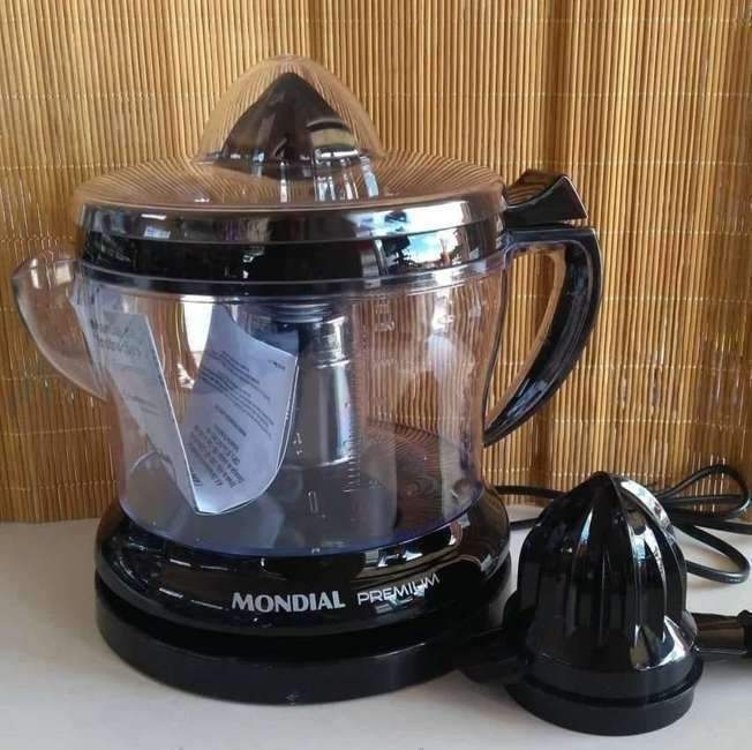 Espremedor de Frutas Mondial E-02 Premium - Elétrico 30W 1,25L Automático Espremedor de Frutas Mondial E-02 Premium - Elétrico 30W 1,25L Automático