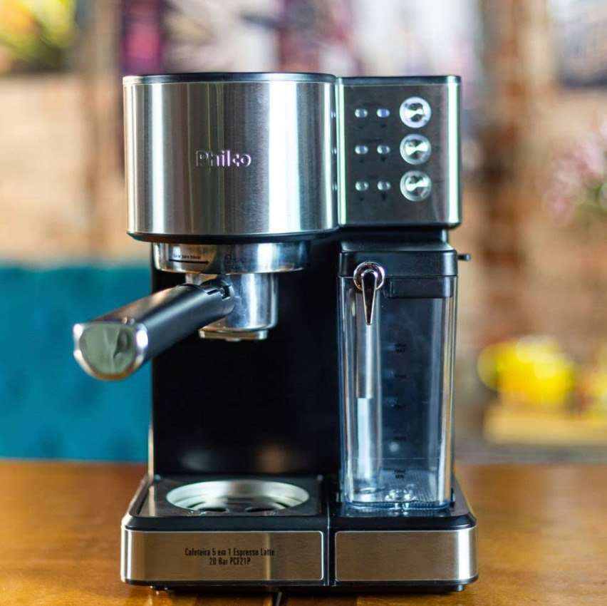Cafeteira Expresso Philco Latte 5 em 1 20 Bar PCF21P - 127V Cafeteira Expresso Philco Latte 5 em 1 20 Bar PCF21P - 127V
