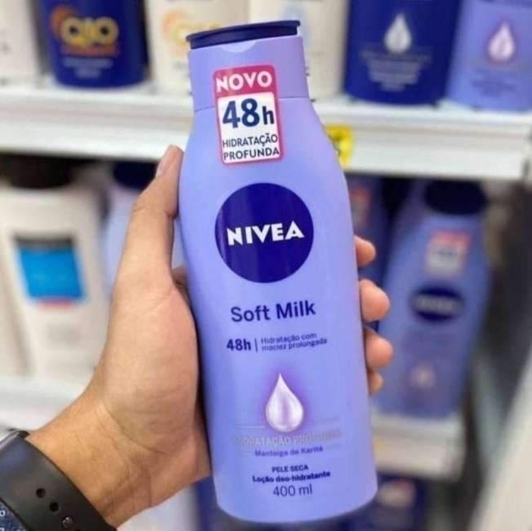 NIVEA Loção Hidratante Desodorante Soft Milk 400ml - Hidratação para pele seca, com textura leve e sensação de suavidade que deixa a pele macia, cheirosa e hidratada por 48h NIVEA Loção Hidratante Desodorante Soft Milk 400ml - Hidratação para pele seca, com textura leve e sensação de suavidade que deixa a pele macia, cheirosa e hidratada por 48h