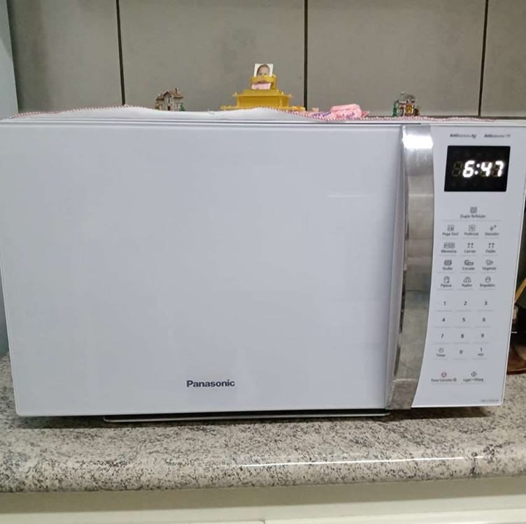 Micro-ondas Panasonic 34lt Nn-st65lwrun 900w 127v Branco (am) Micro-ondas Panasonic 34lt Nn-st65lwrun 900w 127v Branco (am)