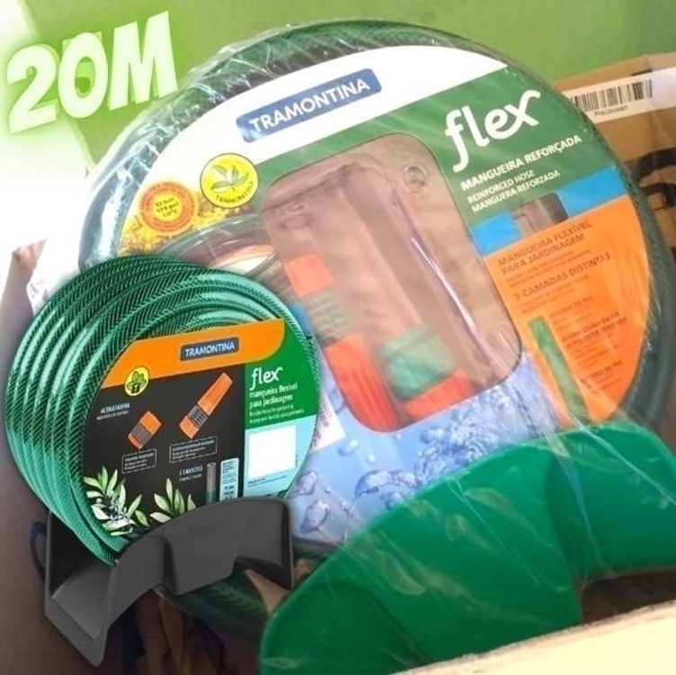 Mangueira para Jardim 20 Metros com Esguicho e Suporte TRAMONTINA Mangueira para Jardim 20 Metros com Esguicho e Suporte TRAMONTINA