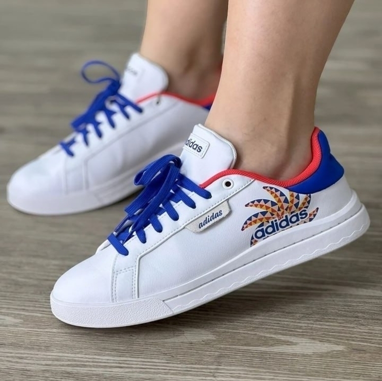 Tênis Court Silk adidas Tênis Court Silk adidas