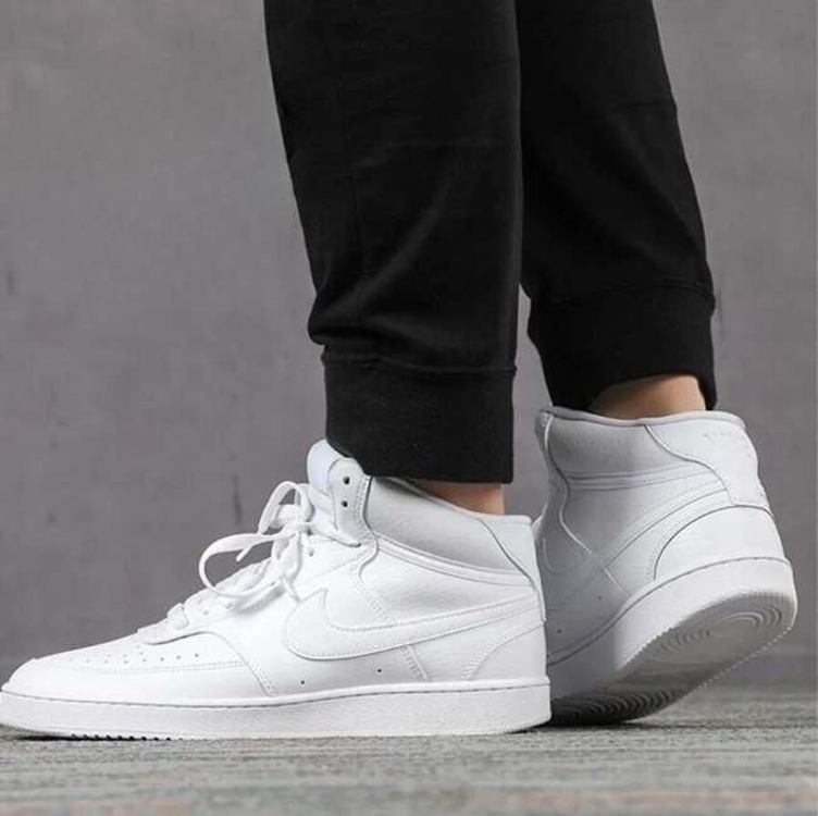 Tênis Nike Sportswear Court Vision Mid Next Nature Masculino - Branco Tênis Nike Sportswear Court Vision Mid Next Nature Masculino - Branco