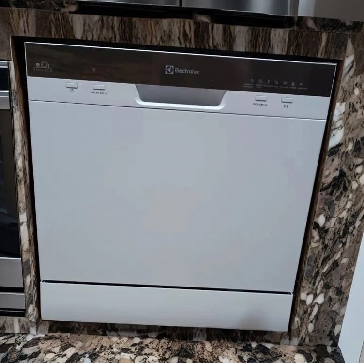 Lava-louças Electrolux Ll08b - 8 Serviços Lava-louças Electrolux Ll08b - 8 Serviços