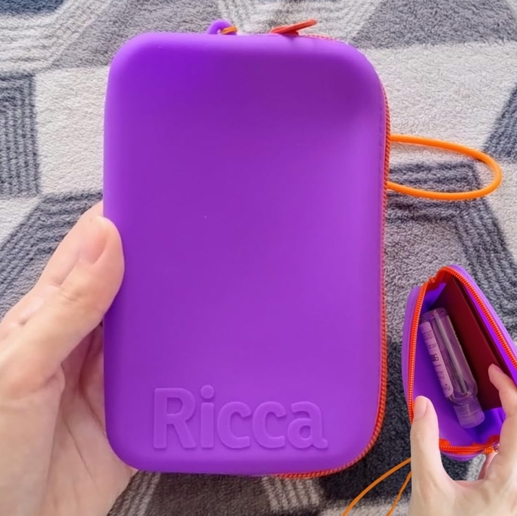 Necessaire de Silicone Pequena, Ricca, Roxa/Rosa Necessaire de Silicone Pequena, Ricca, Roxa/Rosa