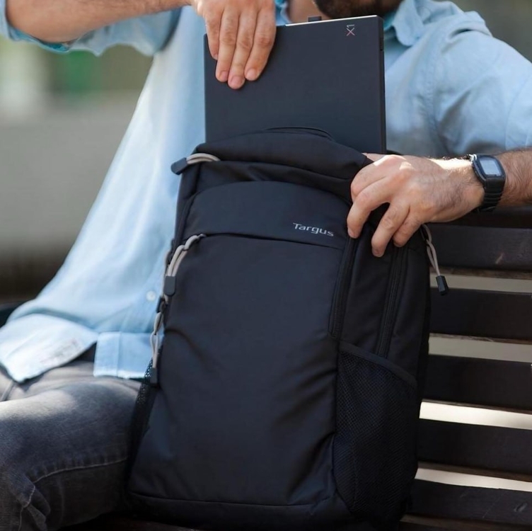 Mochila Targus 15.6" Intellect Essentials Para Notebook - Tsb966gl, Preto Mochila Targus 15.6" Intellect Essentials Para Notebook - Tsb966gl, Preto