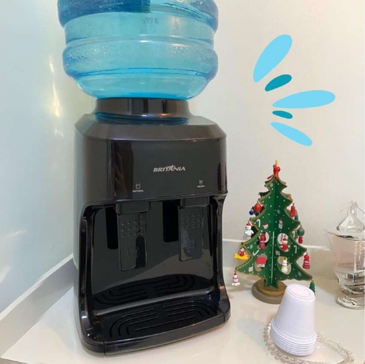 Bebedouro Britânia BBE11P Aquaplus Biv Capacidade 10L ou 20L Bebedouro Britânia BBE11P Aquaplus Biv Capacidade 10L ou 20L