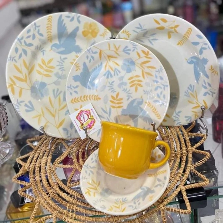 Aparelho De Jantar E Chá Bem te vi 20 Peças Oxford Cor Multicor Florido Aparelho De Jantar E Chá Bem te vi 20 Peças Oxford Cor Multicor Florido