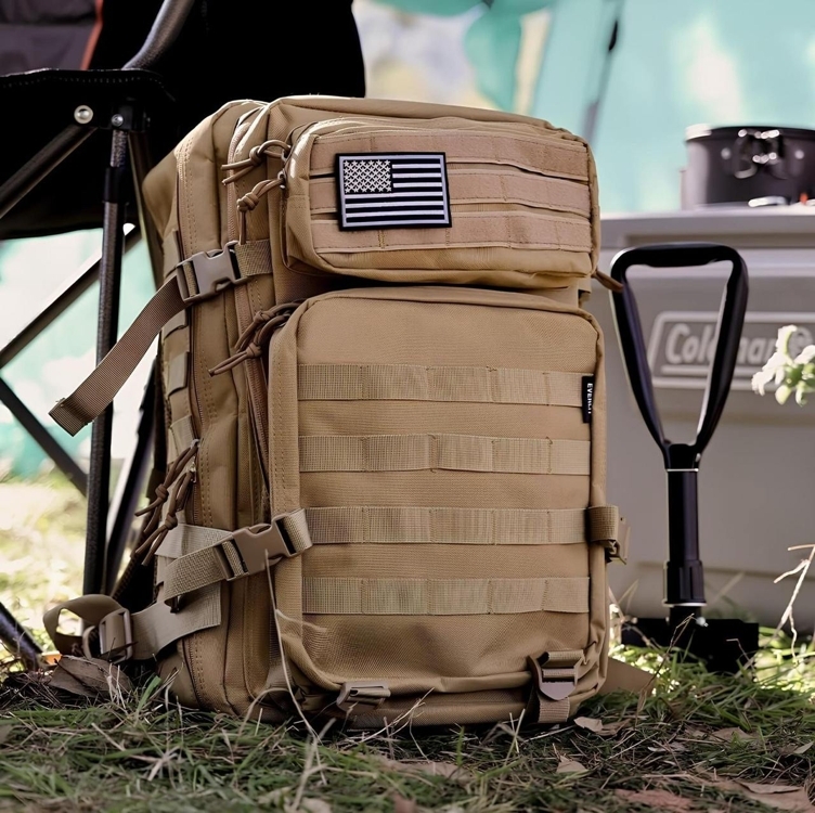 Mochila Tática Militar Grande Forte Impermeável 50 Litros Mochila Tática Militar Grande Forte Impermeável 50 Litros