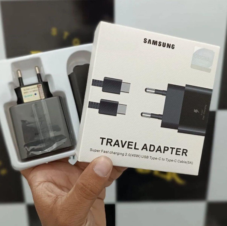 Carregador de parede Super Rápido 45W (Cabo USB-C) Carregador de parede Super Rápido 45W (Cabo USB-C)