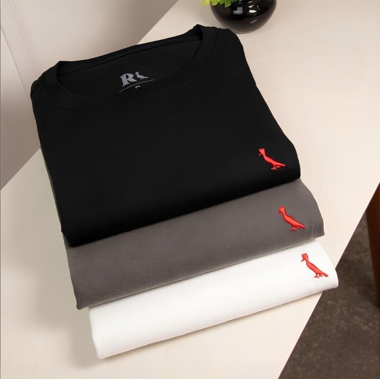 Kit 3 Camisetas Básicas Brasa Pica Pau Bordado Reserva - Preto+Branco Kit 3 Camisetas Básicas Brasa Pica Pau Bordado Reserva - Preto+Branco