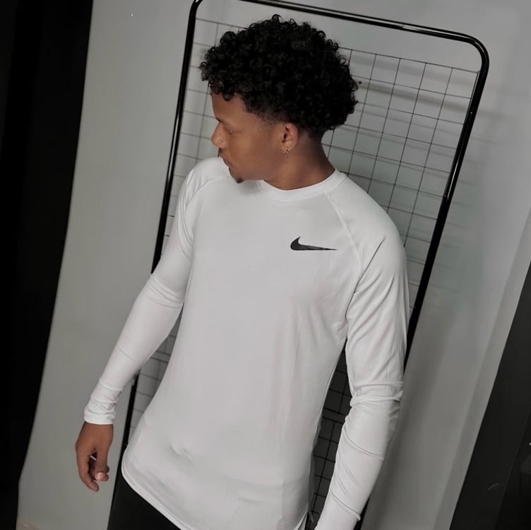 Camiseta Nike Dri-fit Legend Masculina Camiseta Nike Dri-fit Legend Masculina