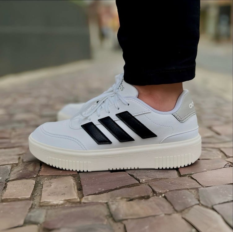 Tênis Adidas Courtblock Bold Feminino - Branco+Preto Tênis Adidas Courtblock Bold Feminino - Branco+Preto