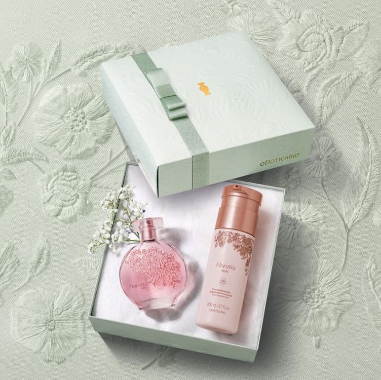Combo Presente Dia das Mães Floratta Rose: Desodorante Colônia 75ml + Creme Corporal 200ml + Caixa de Presente Combo Presente Dia das Mães Floratta Rose: Desodorante Colônia 75ml + Creme Corporal 200ml + Caixa de Presente