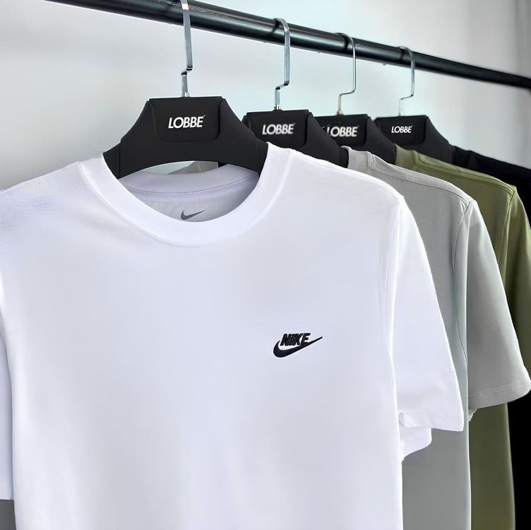 Camiseta Nike Sportswear Club Masculina Camiseta Nike Sportswear Club Masculina
