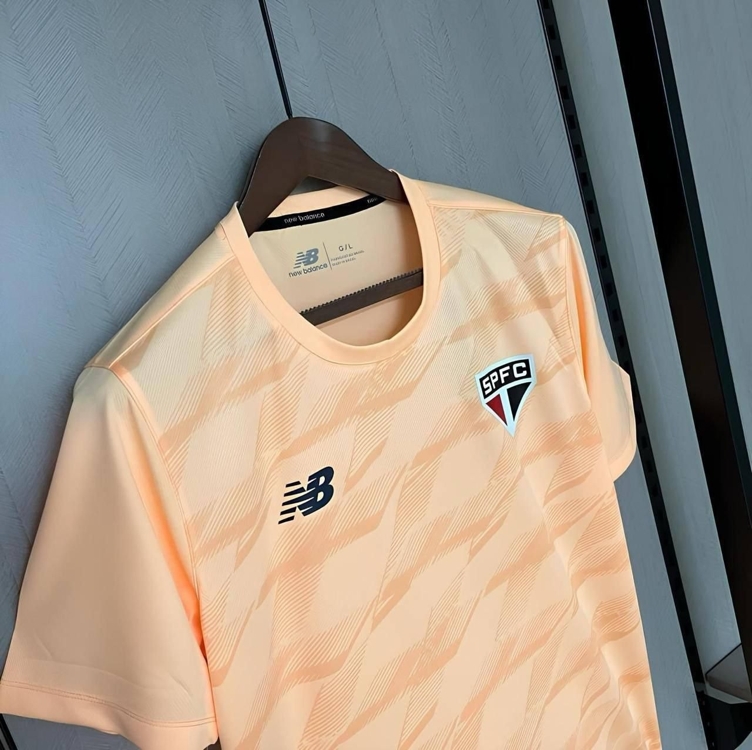 Camisa São Paulo 24/25 s/n° Treino New Balance Masculina - Laranja Camisa São Paulo 24/25 s/n° Treino New Balance Masculina - Laranja
