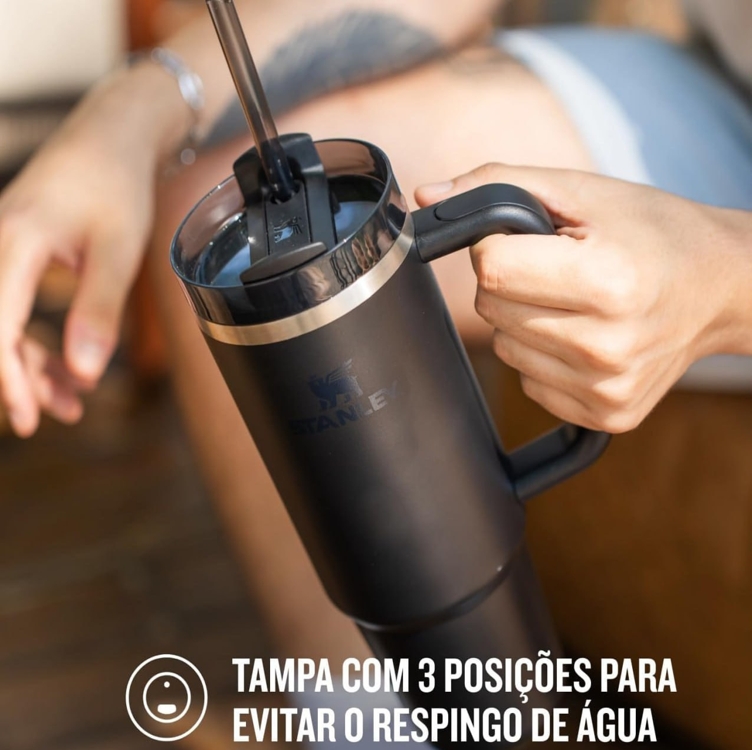 Stanley - Copo Quencher H2.0 FlowState 887ml - Copo de aço inoxidável com tampa, isolamento a vácuo, para água, chá gelado, café, smoothies e muito mais, Black 2.0 Stanley - Copo Quencher H2.0 FlowState 887ml - Copo de aço inoxidável com tampa, isolamento a vácuo, para água, chá gelado, café, smoothies e muito mais, Black 2.0
