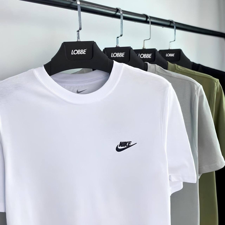 Camiseta Nike Sportswear Club Masculina - Branco Camiseta Nike Sportswear Club Masculina - Branco