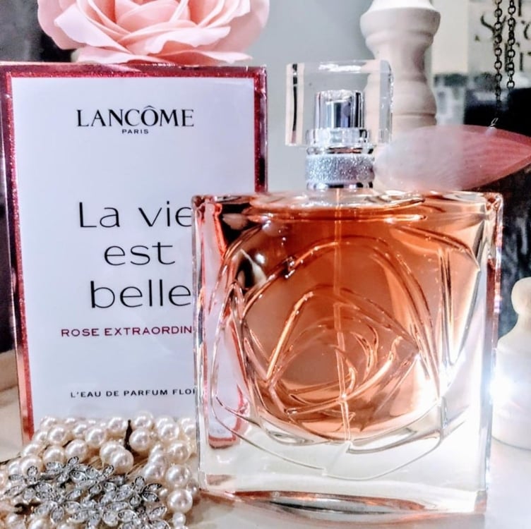 Perfume Lancôme La Vie Est Belle Rosa Extraordinária EDP 100ml Perfume Lancôme La Vie Est Belle Rosa Extraordinária EDP 100ml
