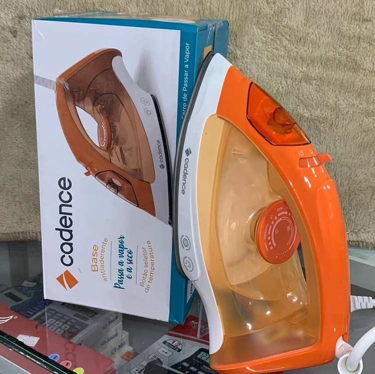 Ferro De Passar Cadence 2 Em 1 Laranja 220V Ferro De Passar Cadence 2 Em 1 Laranja 220V