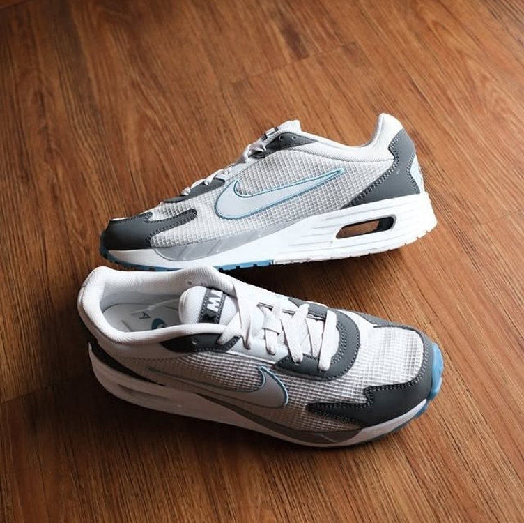 Tênis Nike Air Max Solo Masculino - Cinza Tênis Nike Air Max Solo Masculino - Cinza