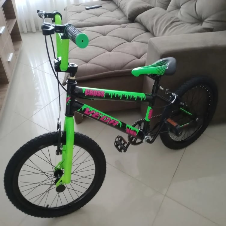 Bicicleta Bmx Freestyle Infantil Vega Aro 20 Bike V-brakes Bicicleta Bmx Freestyle Infantil Vega Aro 20 Bike V-brakes