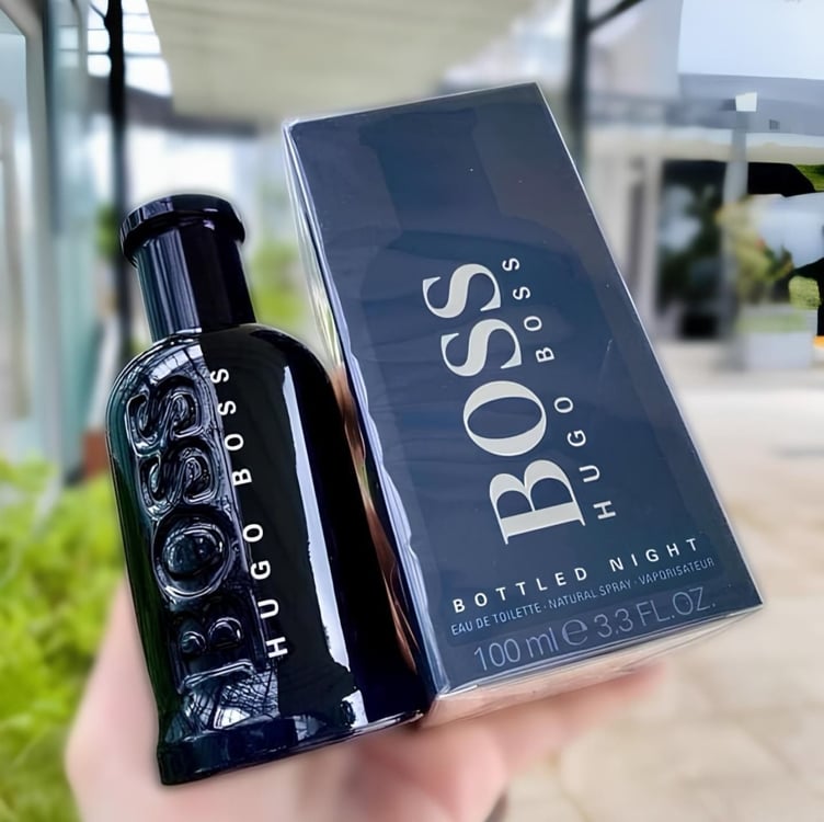 Perfume Hugo Boss Bottled Night Para Masculino Eau De Toilette 100Ml Perfume Hugo Boss Bottled Night Para Masculino Eau De Toilette 100Ml