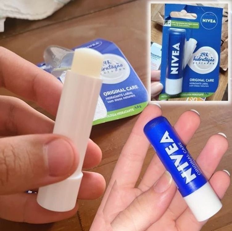 NIVEA Hidratante Labial Original Care - Com Manteiga de Karité & Pantenol, hidrata por 12 horas oferecendo proteção e cuidados intensivos aos seus lábios - 4,8g NIVEA Hidratante Labial Original Care - Com Manteiga de Karité & Pantenol, hidrata por 12 horas oferecendo proteção e cuidados intensivos aos seus lábios - 4,8g