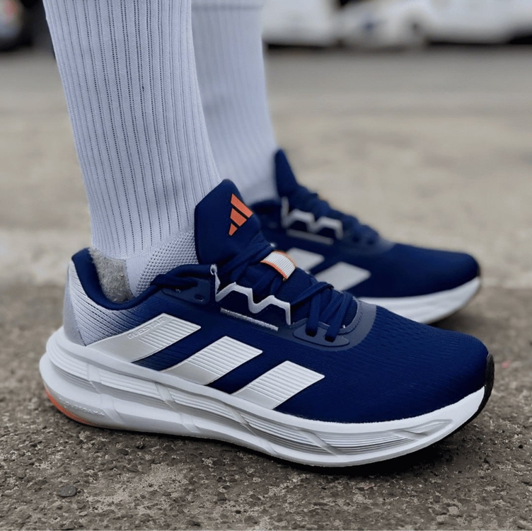Tênis Esportivo Masculino Questar 3 adidas Tênis Esportivo Masculino Questar 3 adidas