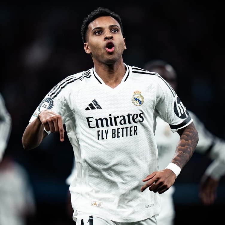 Camisa Real Madrid Home 24/25 s/n Torcedor Adidas Masculina Camisa Real Madrid Home 24/25 s/n Torcedor Adidas Masculina