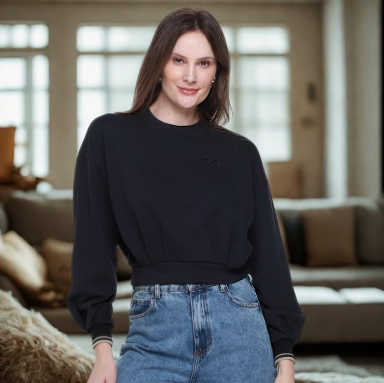 Moletom Fila Cropped Essential II Feminino - Preto Moletom Fila Cropped Essential II Feminino - Preto