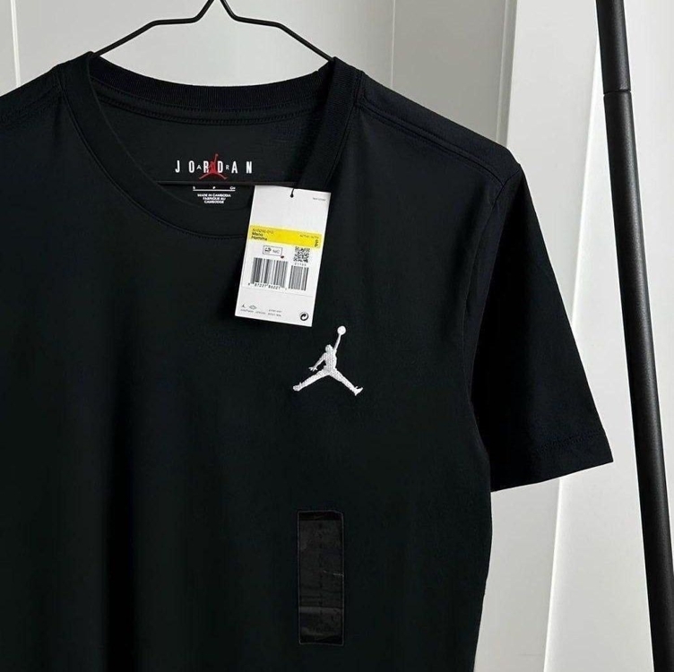 Camiseta Masculina Michael Jordan Jumpman Nike Manga Curta Camiseta Masculina Michael Jordan Jumpman Nike Manga Curta