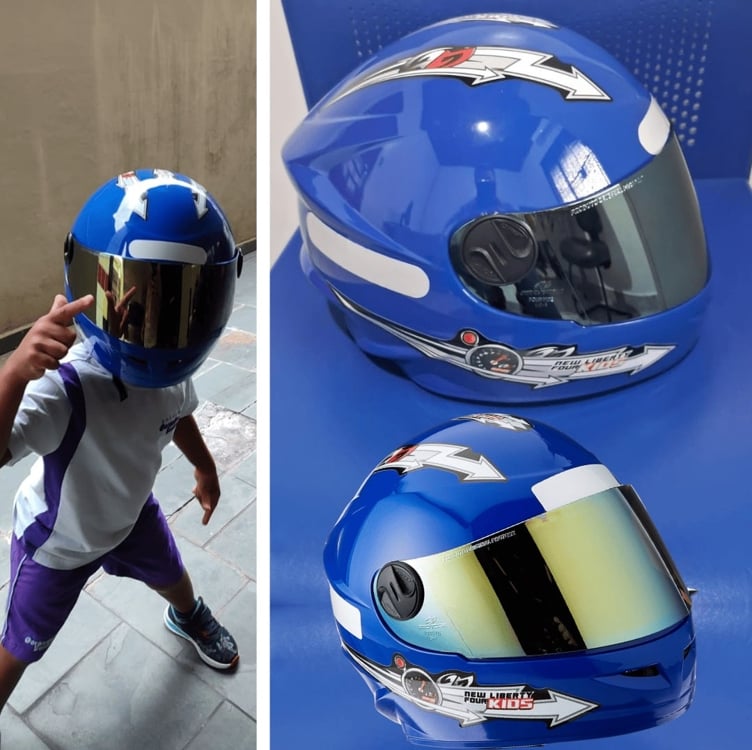 Capacete Fechado Pro Tork Liberty For Kids Solid Azul Tam. 54 Vis. Dourada Capacete Fechado Pro Tork Liberty For Kids Solid Azul Tam. 54 Vis. Dourada