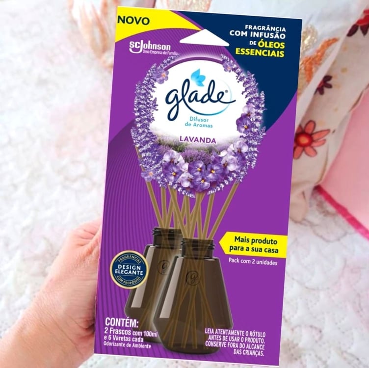 Glade Aromatizador de Ambiente, Difusor de Aromas Lavanda, Óleos Essenciais, 2 Unidades com 6 Varetas, 100ml Cada Glade Aromatizador de Ambiente, Difusor de Aromas Lavanda, Óleos Essenciais, 2 Unidades com 6 Varetas, 100ml Cada