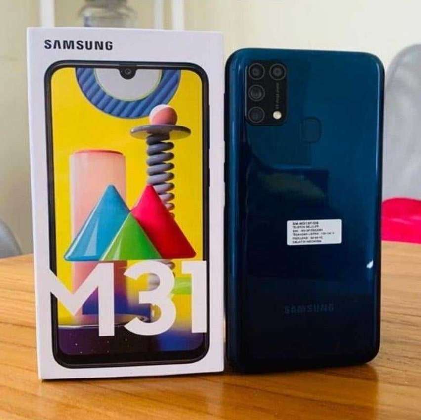 (AME R$ 1007) Smartphone Samsung Galaxy M31 128GB 4G Wi-Fi Tela 6.4'' Dual Chip 6GB RAM Câmera Quádrupla + Selfie 32MP - Preto (AME R$ 1007) Smartphone Samsung Galaxy M31 128GB 4G Wi-Fi Tela 6.4'' Dual Chip 6GB RAM Câmera Quádrupla + Selfie 32MP - Preto